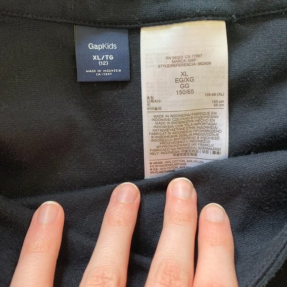 🖤Gap Kid’s Navy Tennis Skirt🖤 - Picture 3 of 3